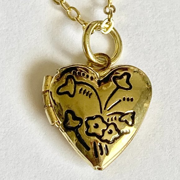 Vintage Gold Flower Heart Locket Necklace Dainty Small Photo Charm 18" Plated - Picture 4 of 10